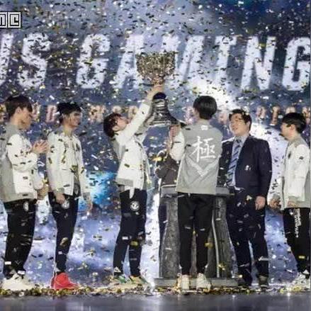 沉浸式观赛新体验，劲爆体育NBA直播如何引爆体育迷的激情之夜