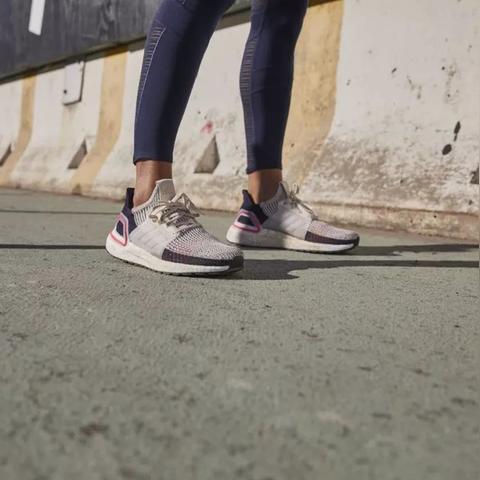 跑鞋科技赋能体育直播,重塑观赛体验的革新之路 跑鞋科技赋能体育直播,重塑观赛体验的革新之路