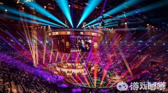 从解说台到互动场，体育直播解说的技术赋能与体验革命