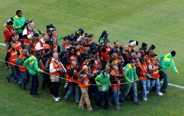 从镜头前到赛场边,张玥如何重塑中国体育直播的视觉语言 从镜头前到赛场边,张玥如何重塑中国体育直播的视觉语言