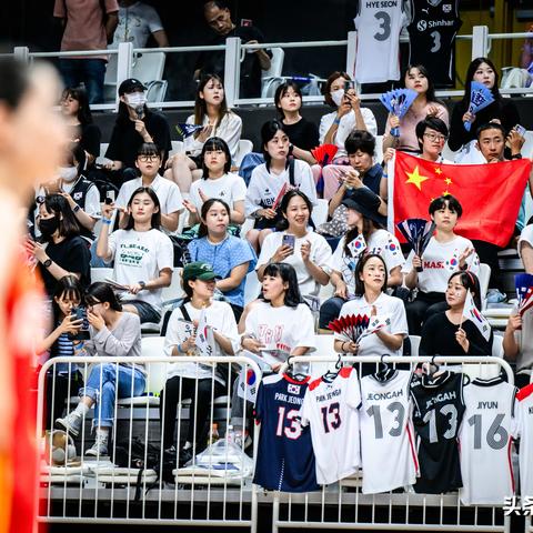 从场馆到指尖，体育比赛在线直播如何重塑全球观赛生态