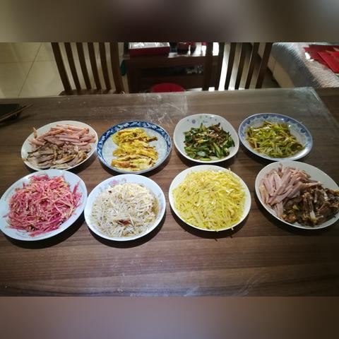 午夜钟声与体育狂欢,解构当代年轻人熬夜看球的亚文化现象 午夜钟声与体育狂欢,解构当代年轻人熬夜看球的亚文化现象