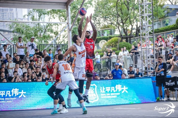 直播镜头下的篮球狂欢，从技术革新到文化现象