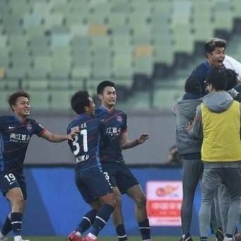 企鹅体育直播，重构体育观看体验的互动新纪元