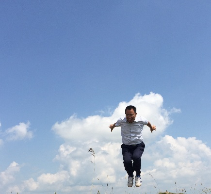 云端跃动，体育生与直播飞机的跨界狂想曲