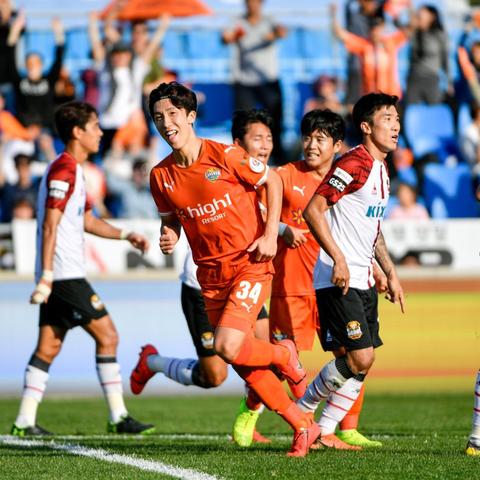 沉浸式体验，体育直播如何重塑观赛文化与技术革新