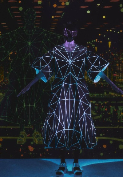 泳衣直播，当体育时尚遇上科技浪潮