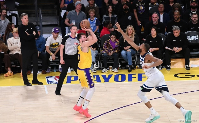 劲爆体育在线直播，重构体育娱乐的流量密码与未来图景