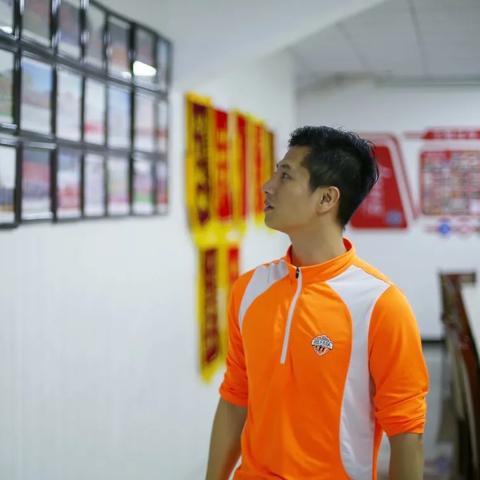 直播时代下的体育精神凝聚,从屏幕到心灵的连接 直播时代下的体育精神凝聚,从屏幕到心灵的连接