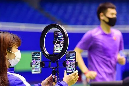 体育路口直播，重构体育内容与传播方式的跨界实验